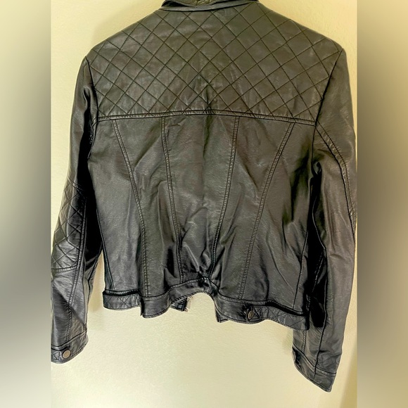 Black soft polyester waist jacket - Picture 2 of 2